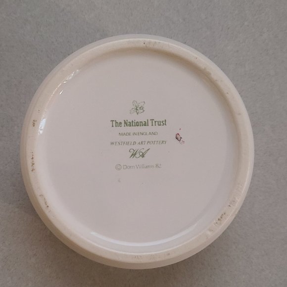 Small Lidded Trinket Pot by Westfield Art Pottery Branded The National Trust - Picture 7 of 10